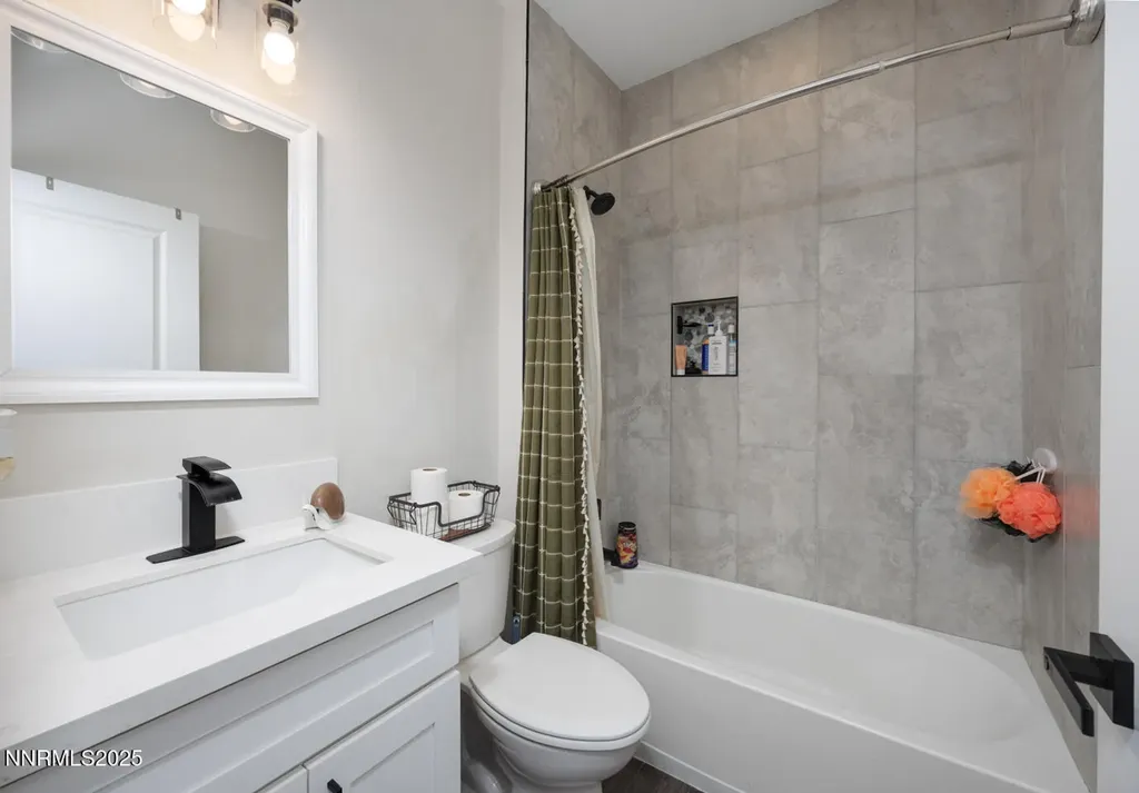 126 Laverne Fallon NV 89406