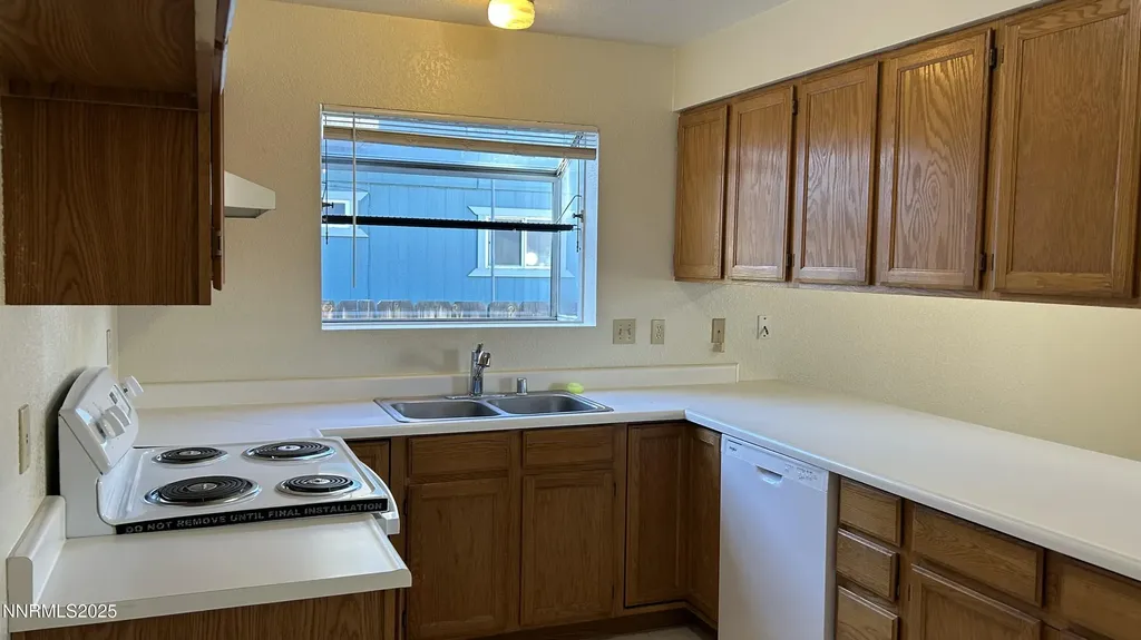 1476 Mary Jo Gardnerville NV 89460