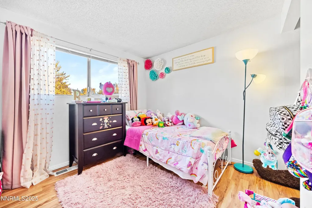 949 Crestwood Sparks NV 89434