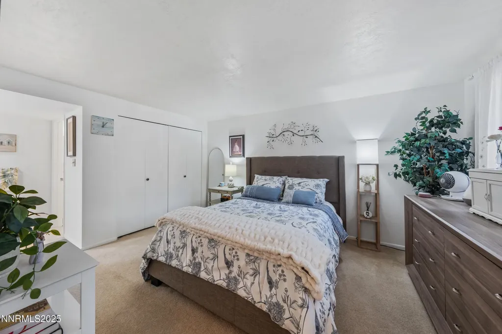 148 Lake Glen Carson City NV 89703