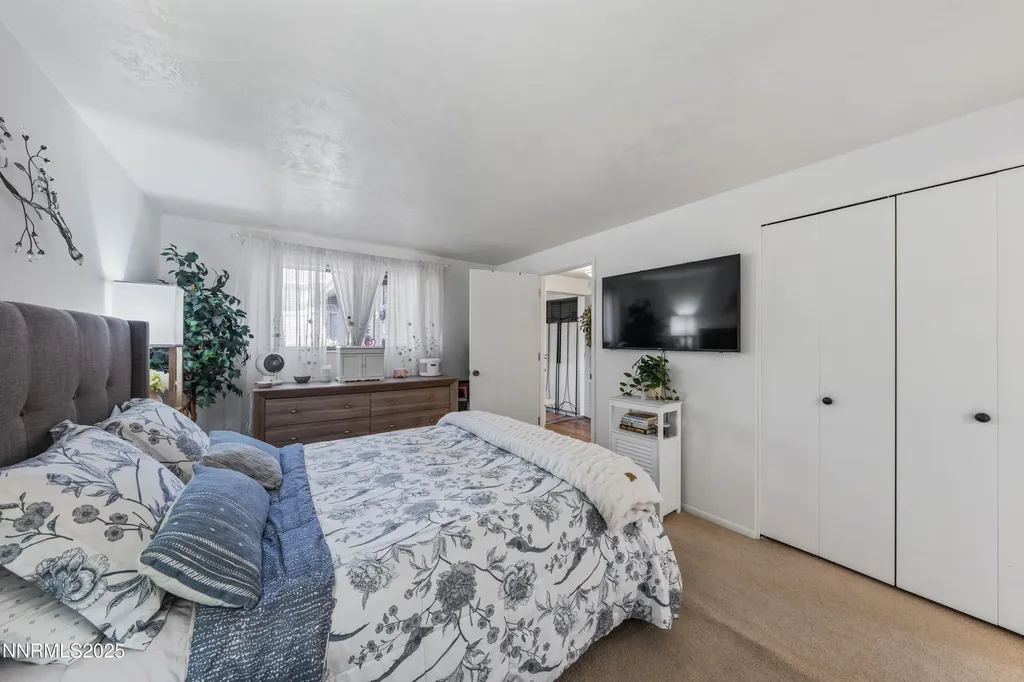 148 Lake Glen Carson City NV 89703
