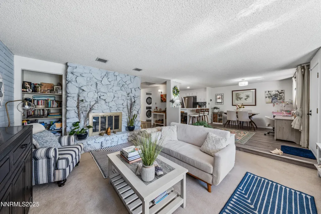 148 Lake Glen Carson City NV 89703