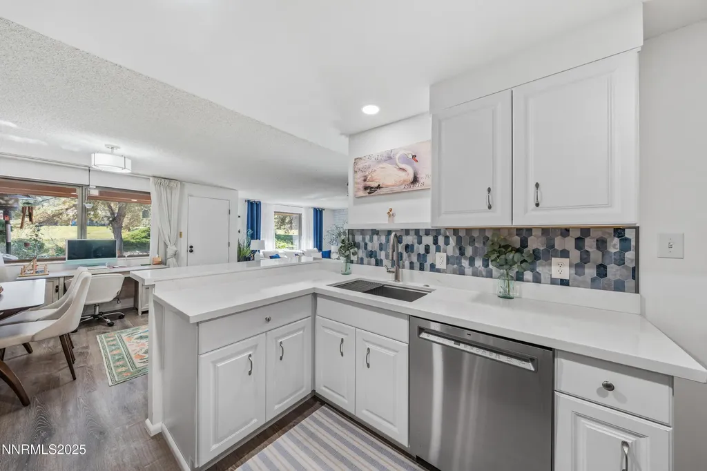 148 Lake Glen Carson City NV 89703