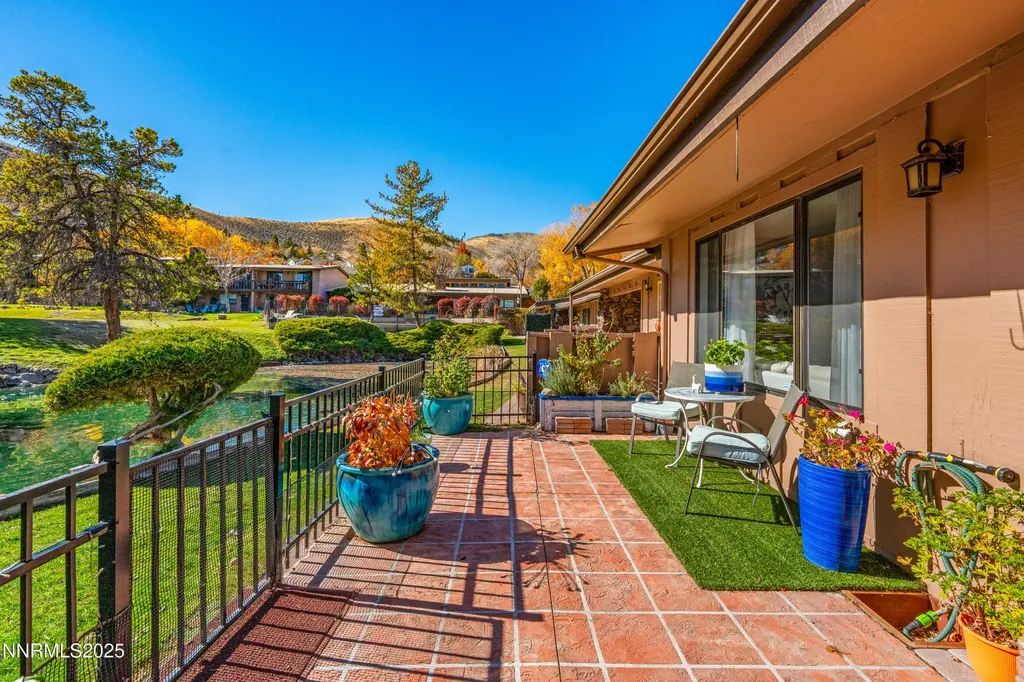 148 Lake Glen Carson City NV 89703