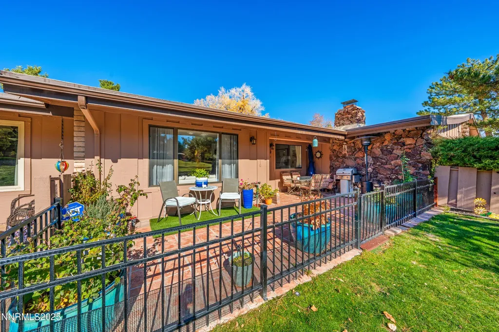 148 Lake Glen Carson City NV 89703