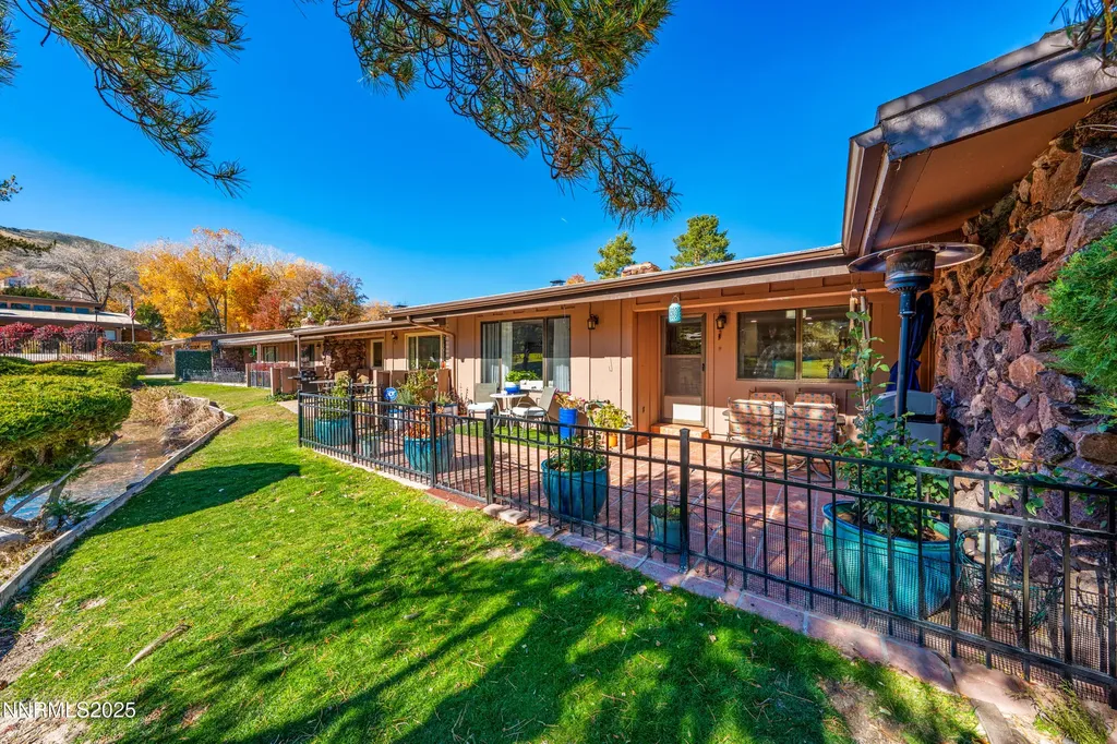 148 Lake Glen Carson City NV 89703
