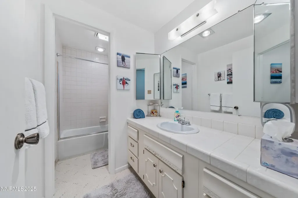 148 Lake Glen Carson City NV 89703