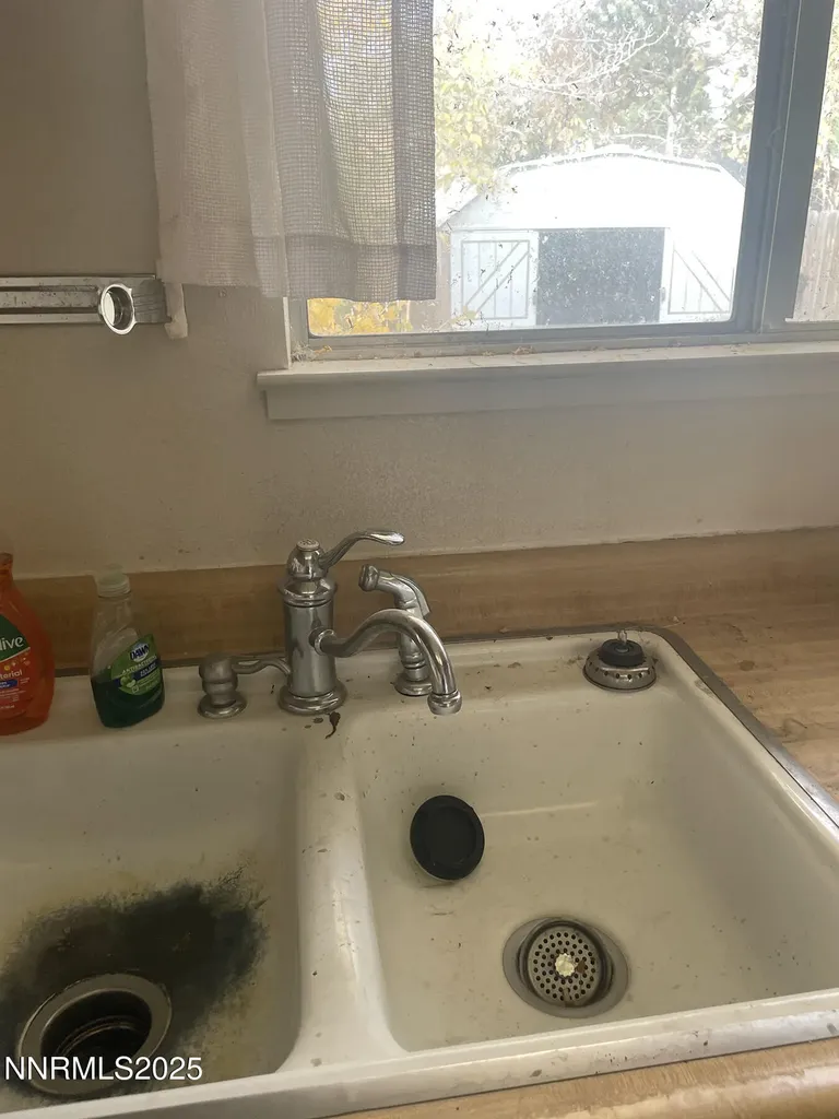 2285 King Edward Reno NV 89503