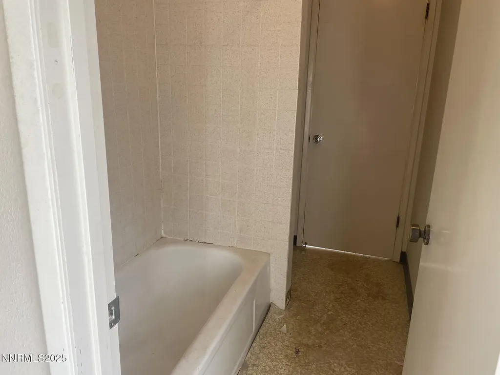 2285 King Edward Reno NV 89503