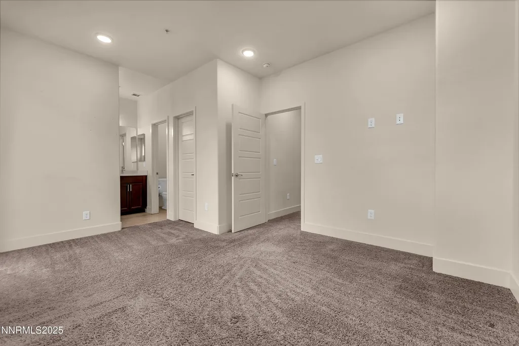 2562 River Hatchling Reno NV 89503
