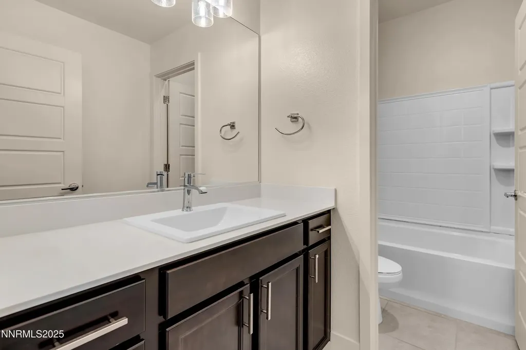 2562 River Hatchling Reno NV 89503
