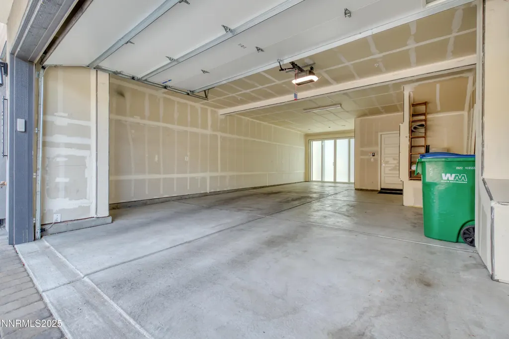 2562 River Hatchling Reno NV 89503
