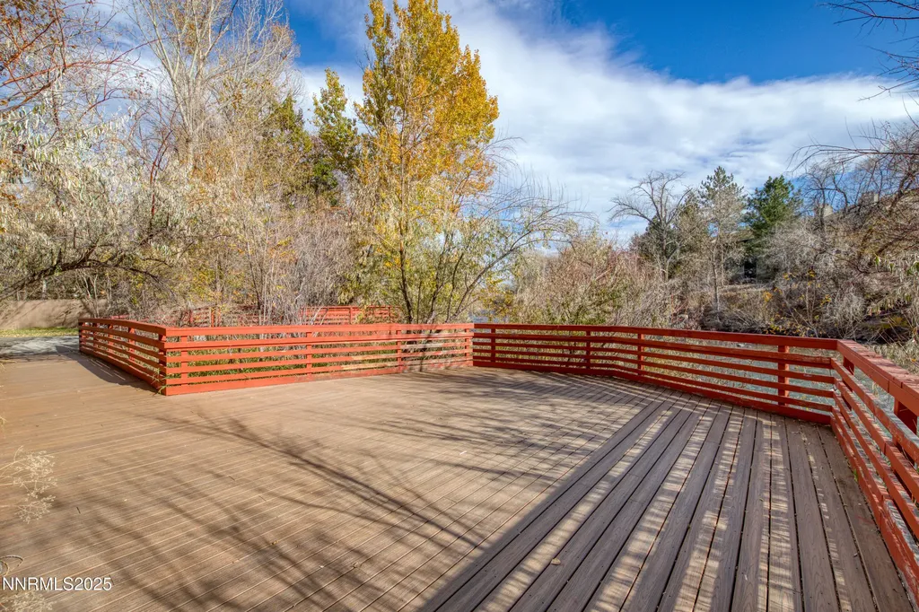 2562 River Hatchling Reno NV 89503
