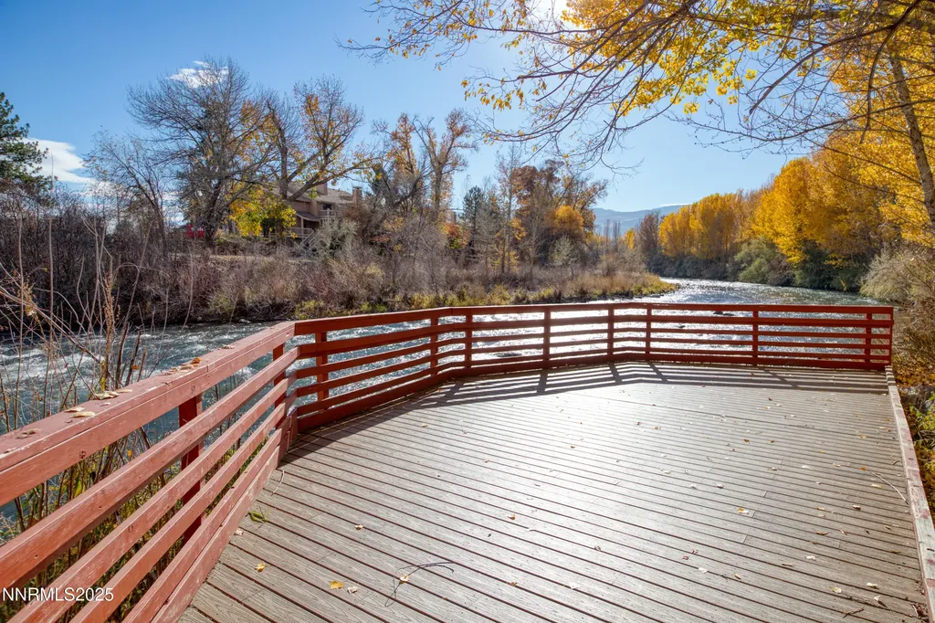 2562 River Hatchling Reno NV 89503