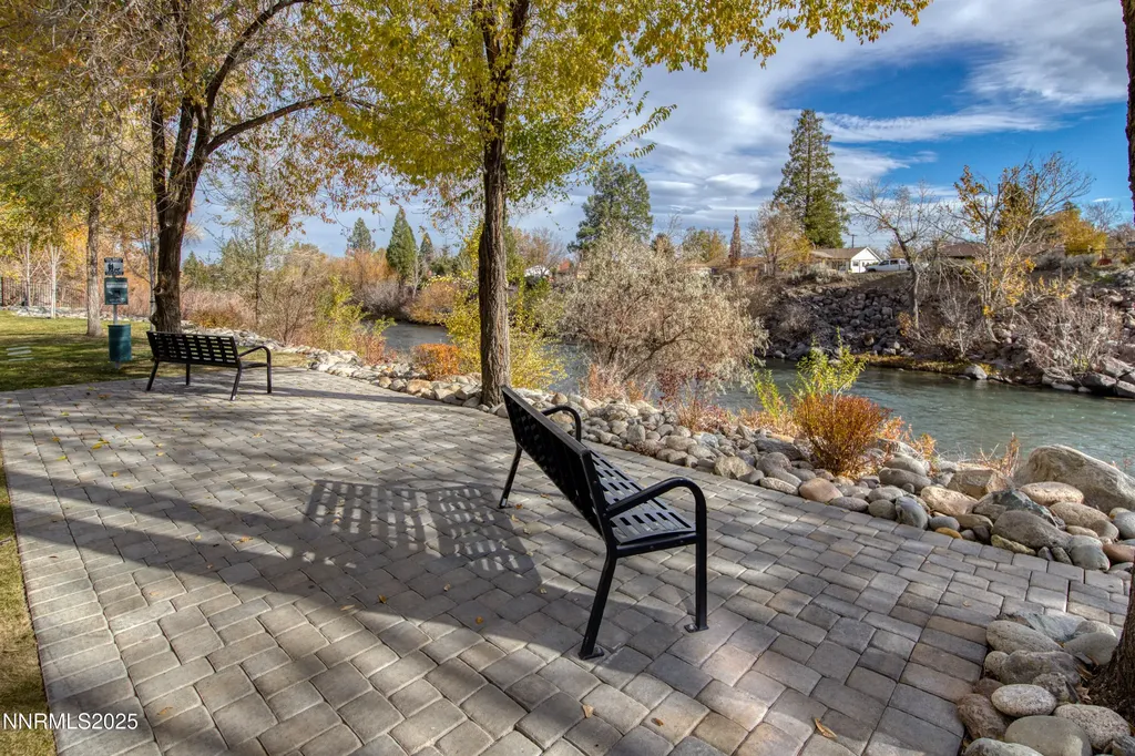 2562 River Hatchling Reno NV 89503