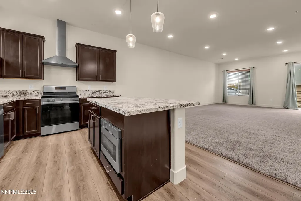 2562 River Hatchling Reno NV 89503