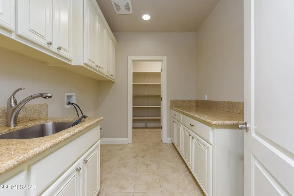 1046 Rocky Terrace Gardnerville NV 89460