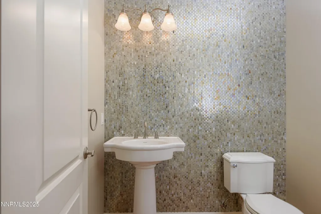 1046 Rocky Terrace Gardnerville NV 89460
