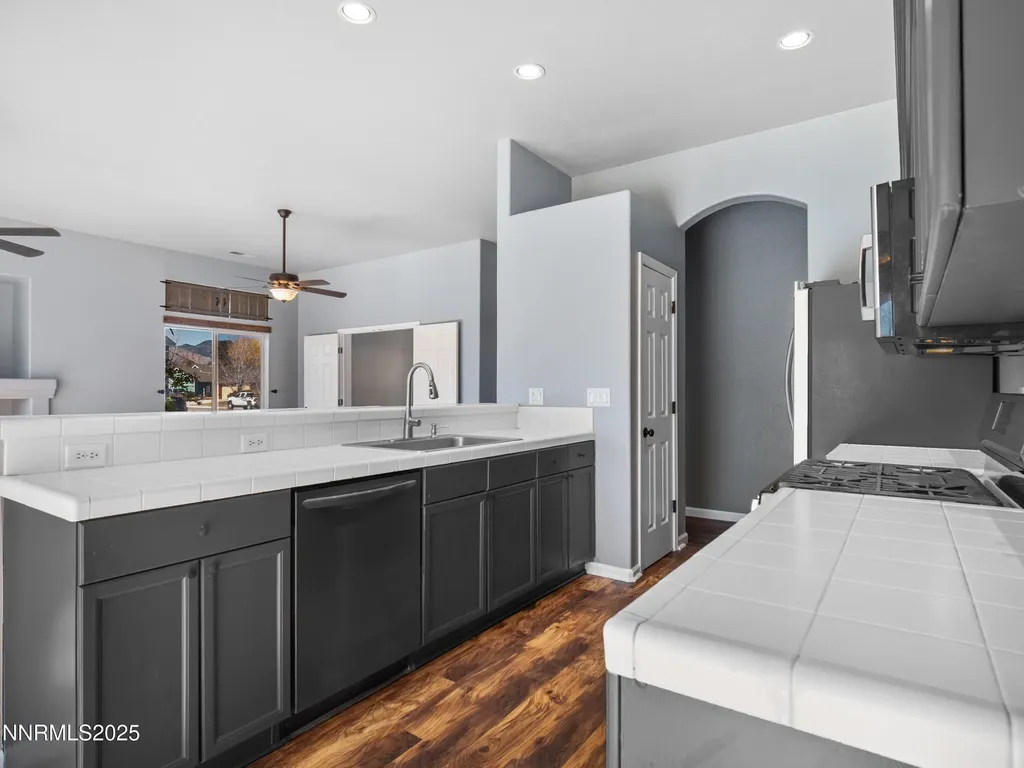117 Elkhorn Dayton NV 89403
