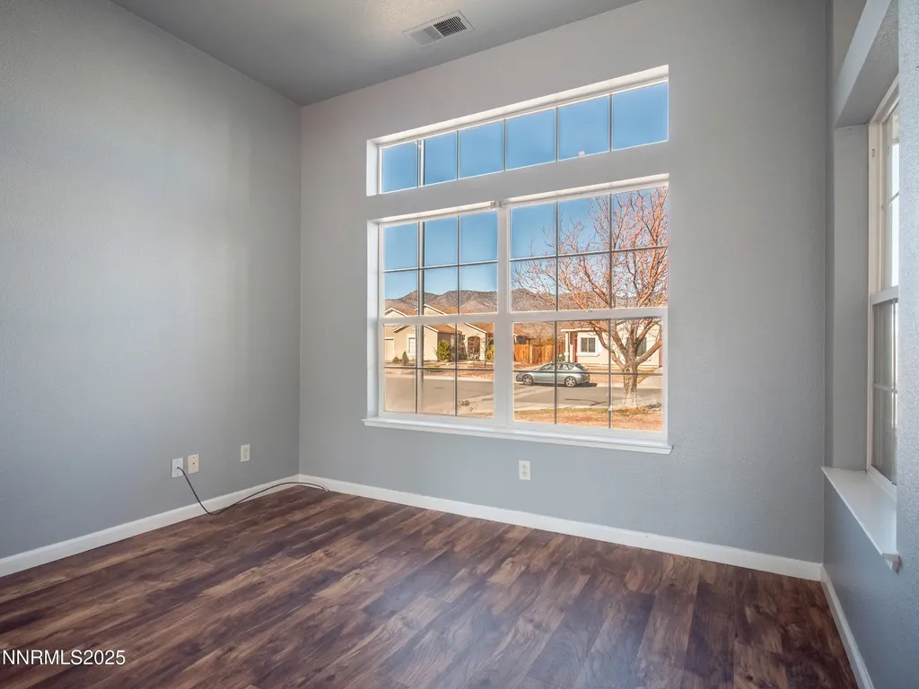 117 Elkhorn Dayton NV 89403