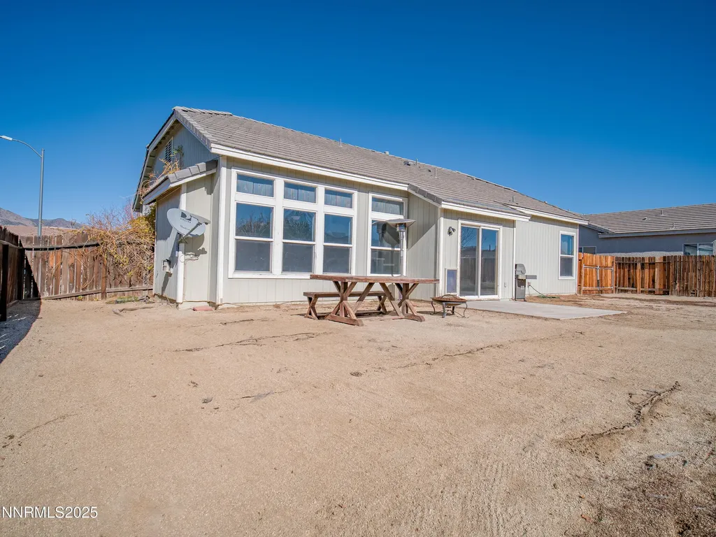 117 Elkhorn Dayton NV 89403