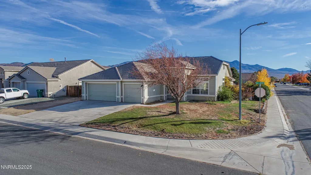 117 Elkhorn Dayton NV 89403