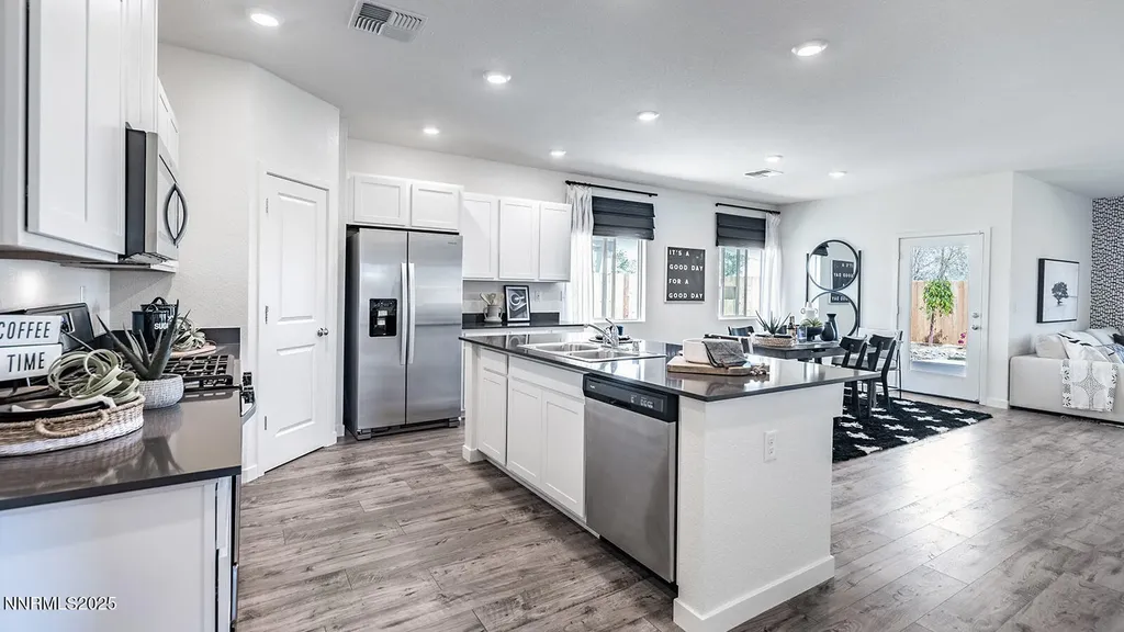 7473 Capstone Reno NV 89506