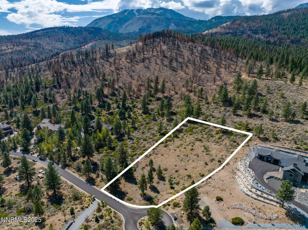 32 Bennington Reno NV 89511