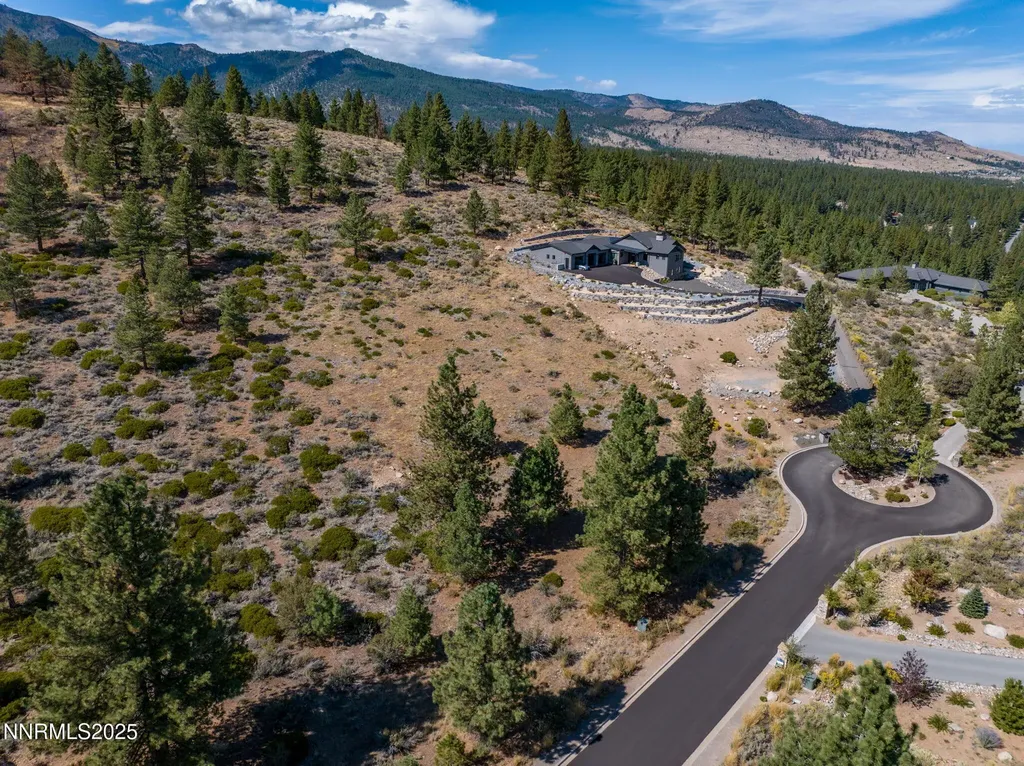 32 Bennington Reno NV 89511
