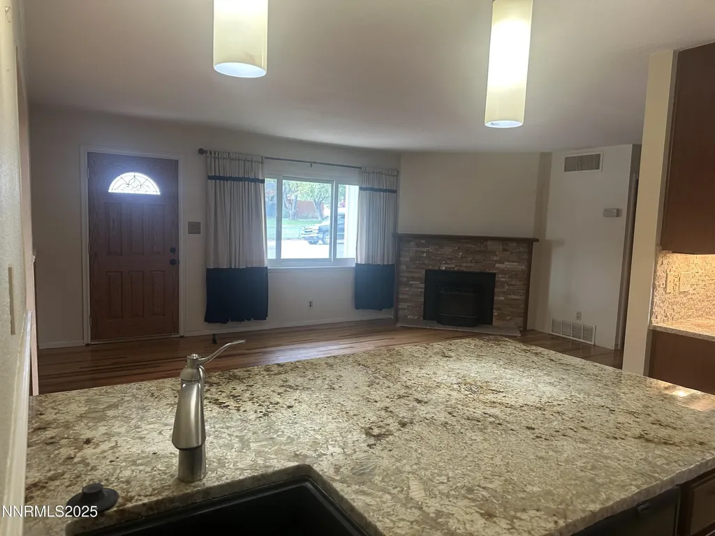 880 Ruby Reno NV 89503