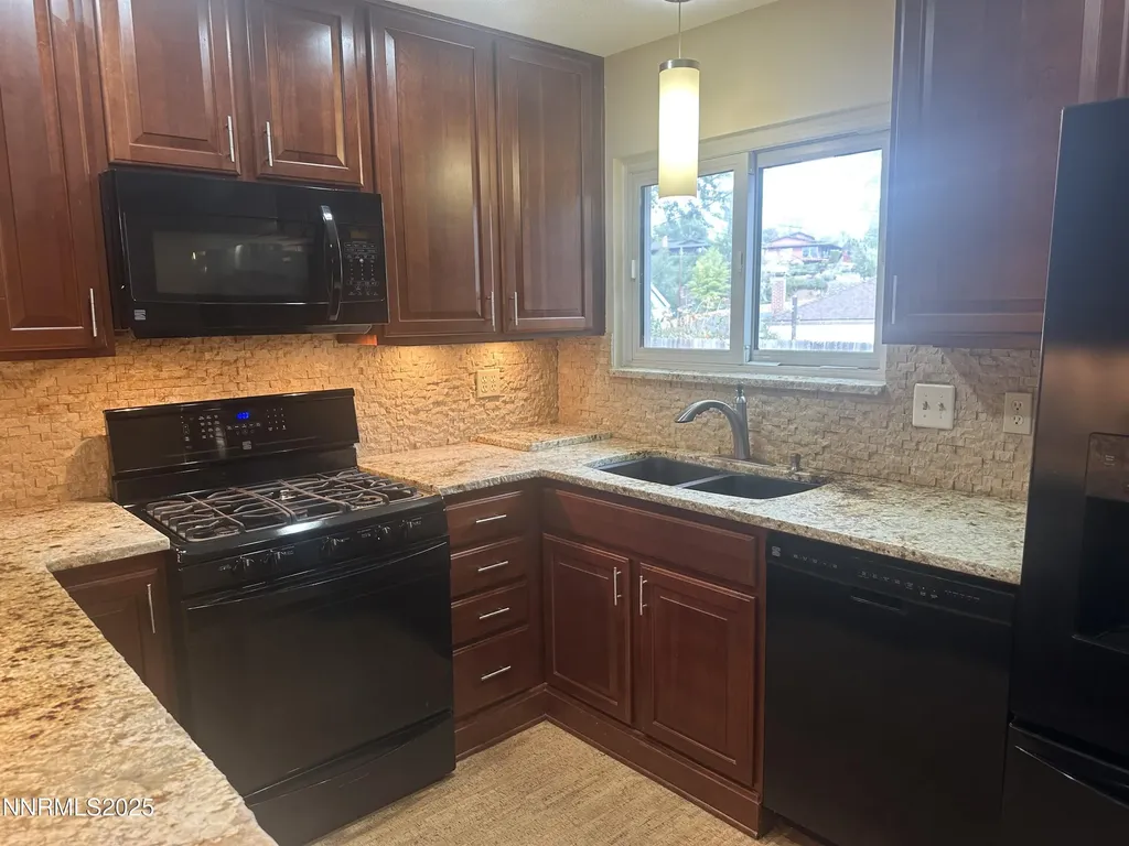 880 Ruby Reno NV 89503