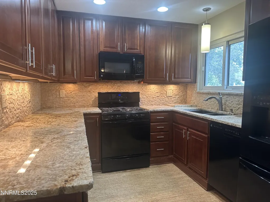 880 Ruby Reno NV 89503