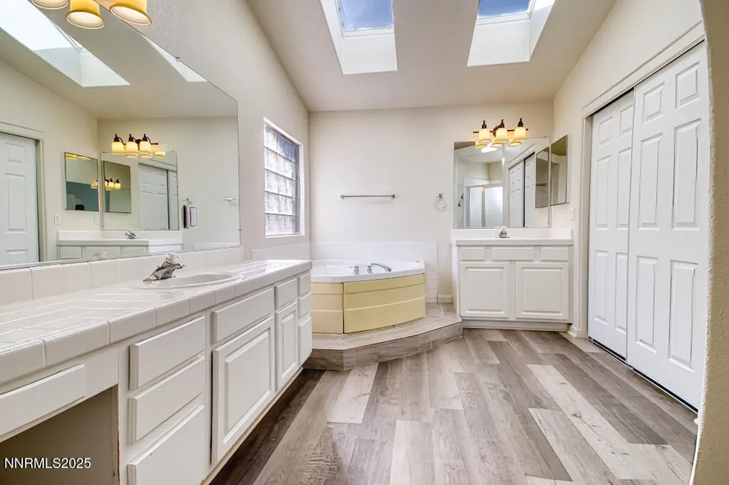 3160 Sky Country Reno NV 89503