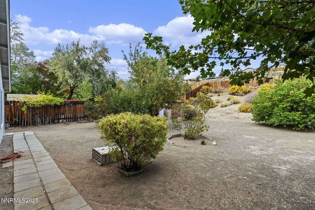 6811 Sonterra Reno NV 89523
