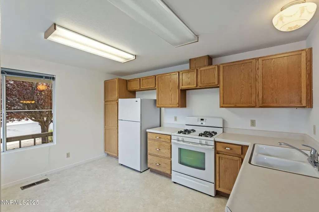 6811 Sonterra Reno NV 89523