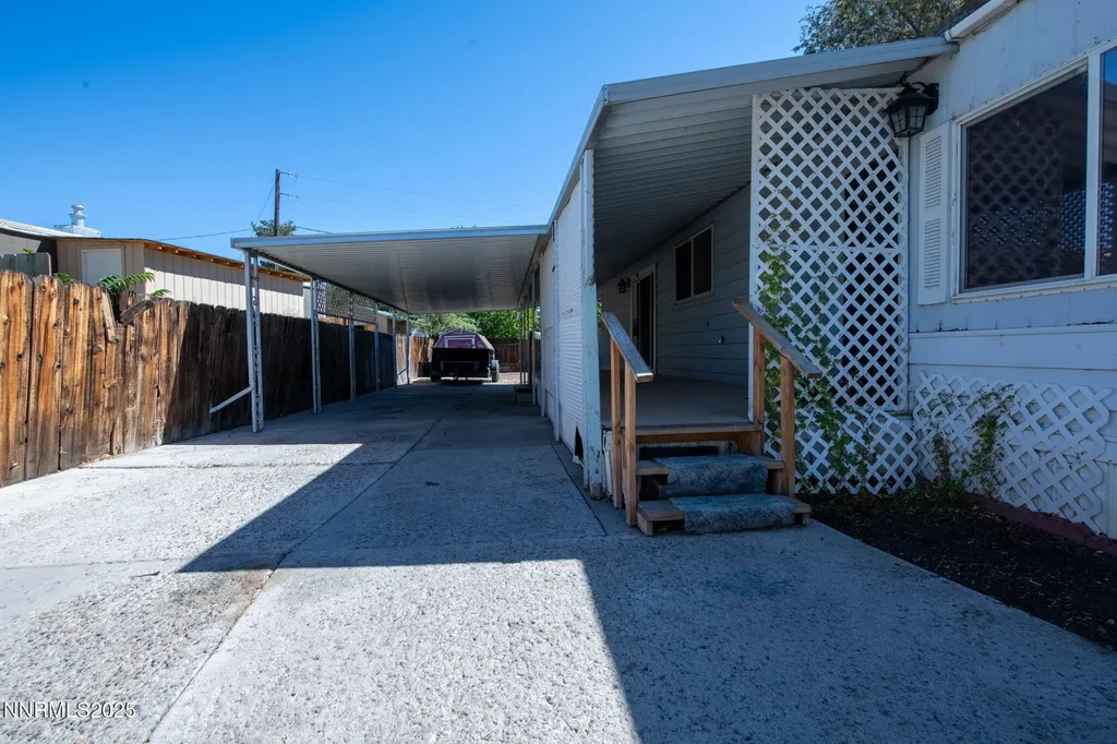 2355 Columbia Carson City NV 89701