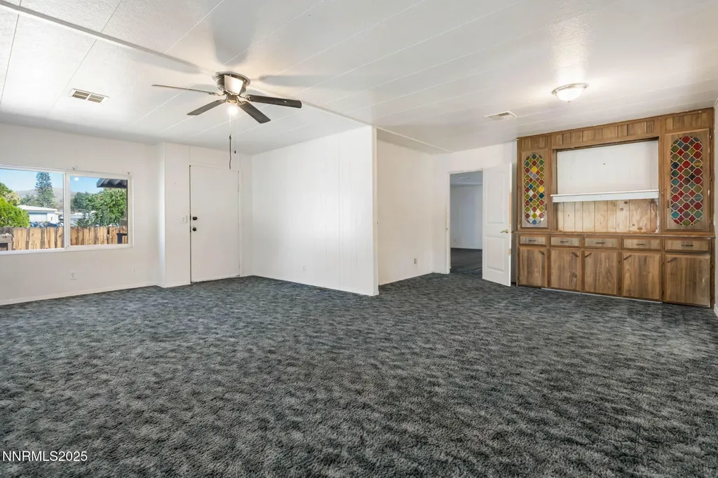 2355 Columbia Carson City NV 89701