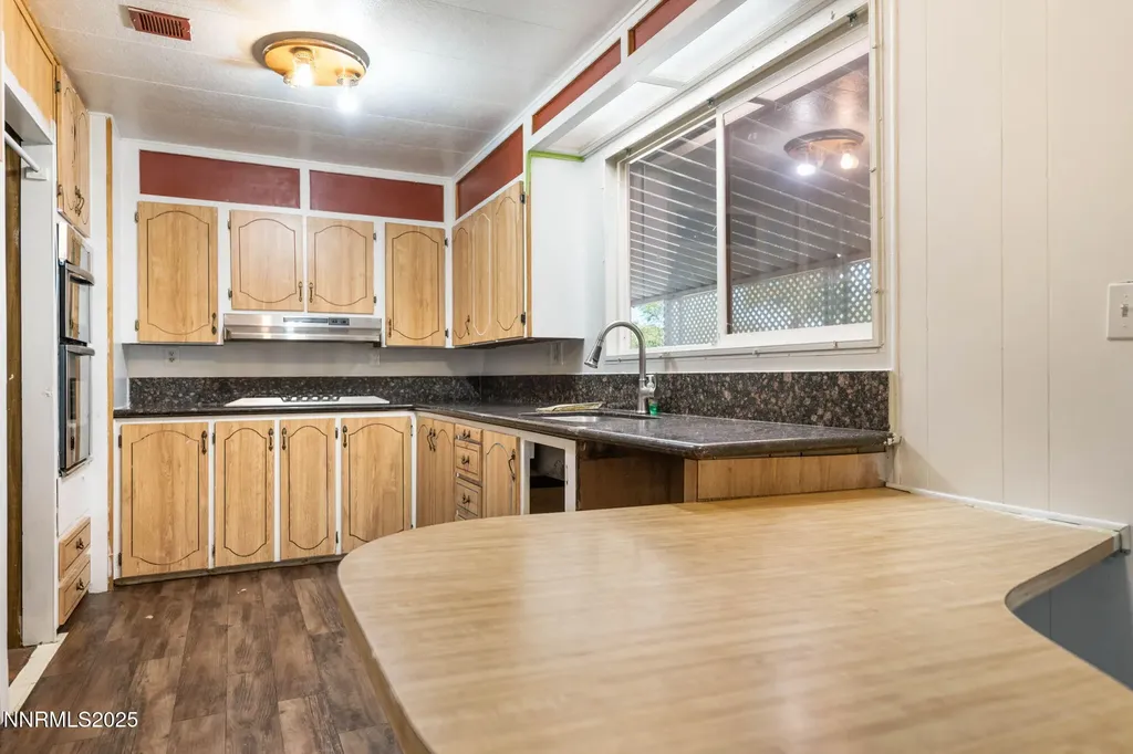 2355 Columbia Carson City NV 89701