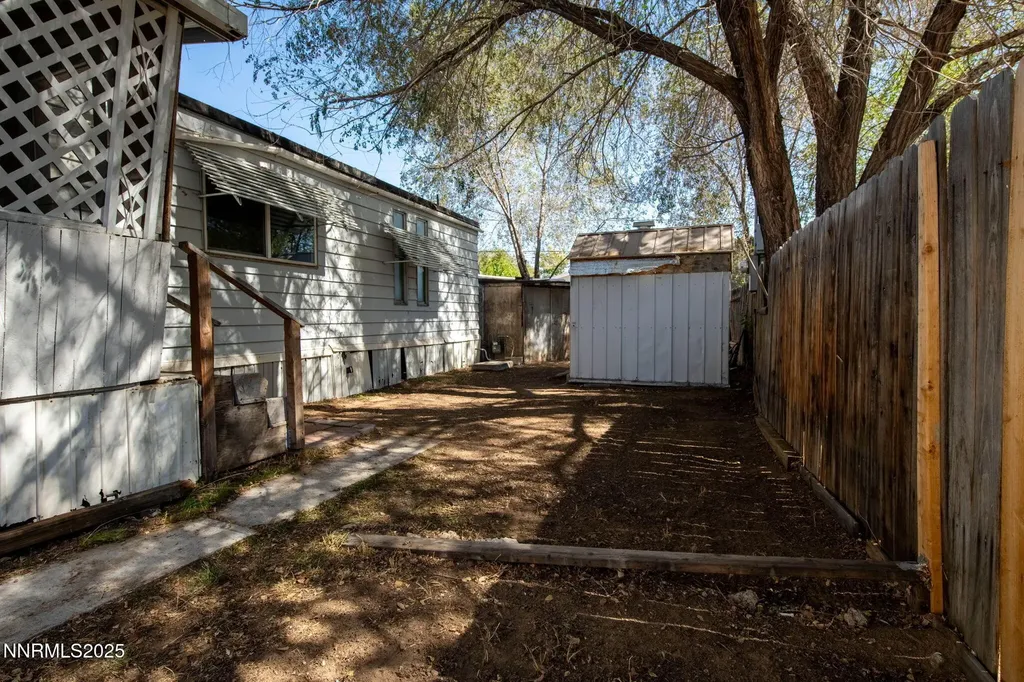 2355 Columbia Carson City NV 89701