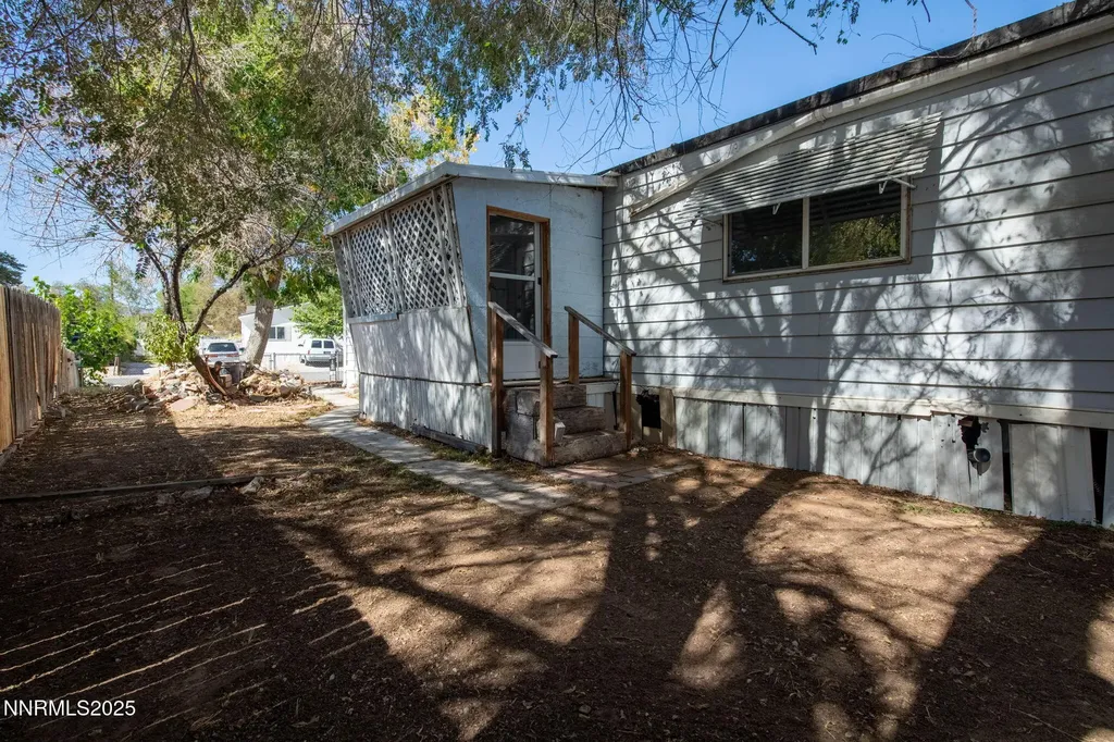 2355 Columbia Carson City NV 89701