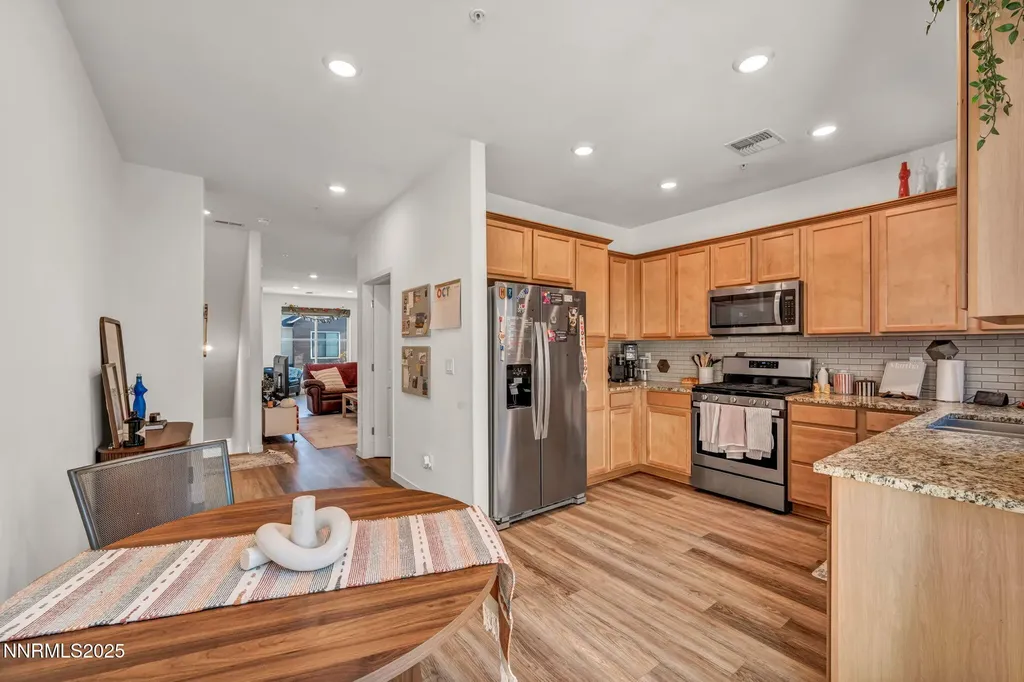 585 Logan Jacob Reno NV 89503