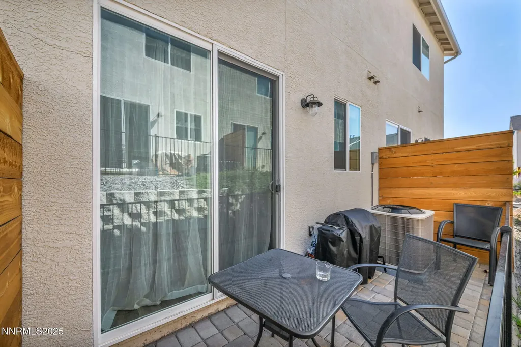 585 Logan Jacob Reno NV 89503