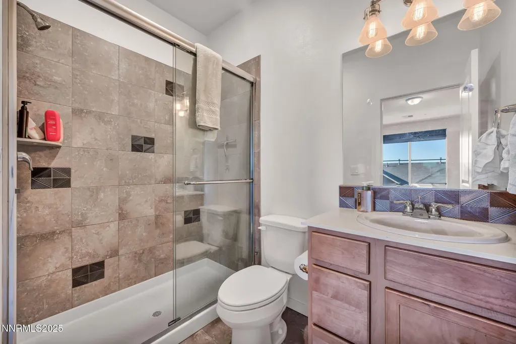 585 Logan Jacob Reno NV 89503
