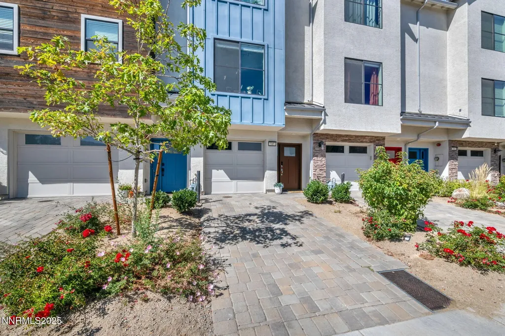 585 Logan Jacob Reno NV 89503