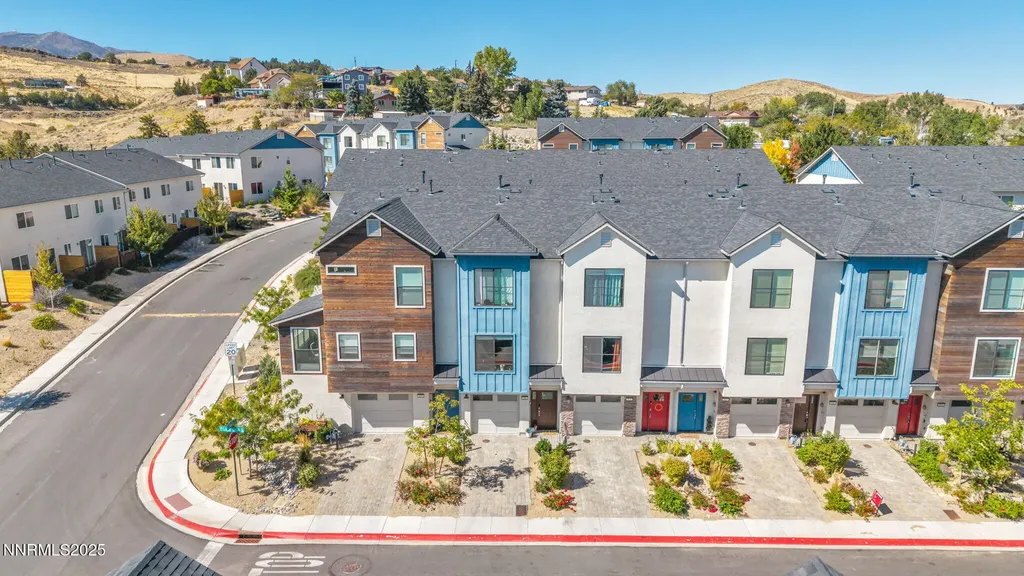 585 Logan Jacob Reno NV 89503