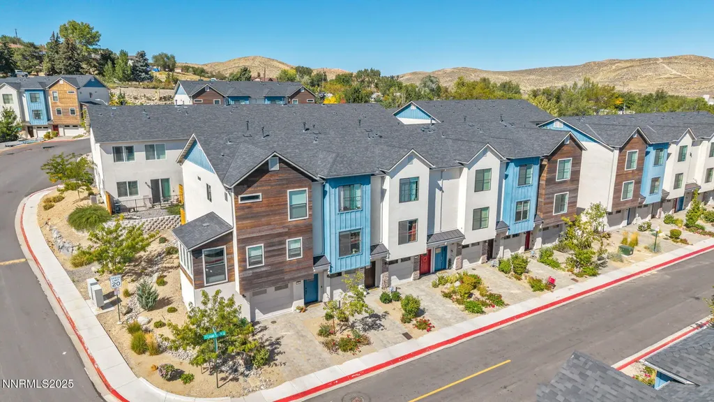 585 Logan Jacob Reno NV 89503