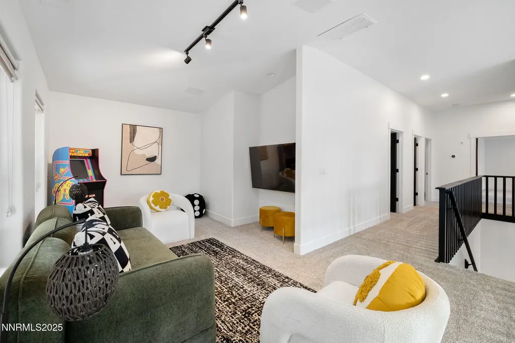 16435 Snow Flower Reno NV 89511