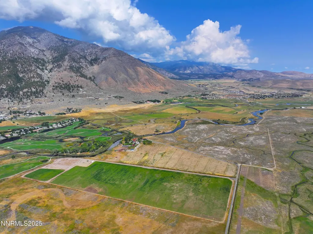 2460 Deerhaven Minden NV 89423