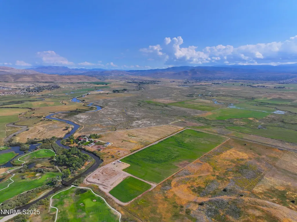 2460 Deerhaven Minden NV 89423