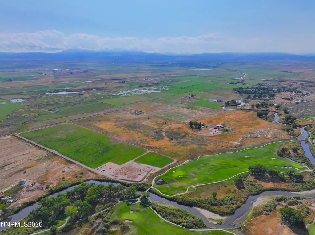 2460 Deerhaven Minden NV 89423